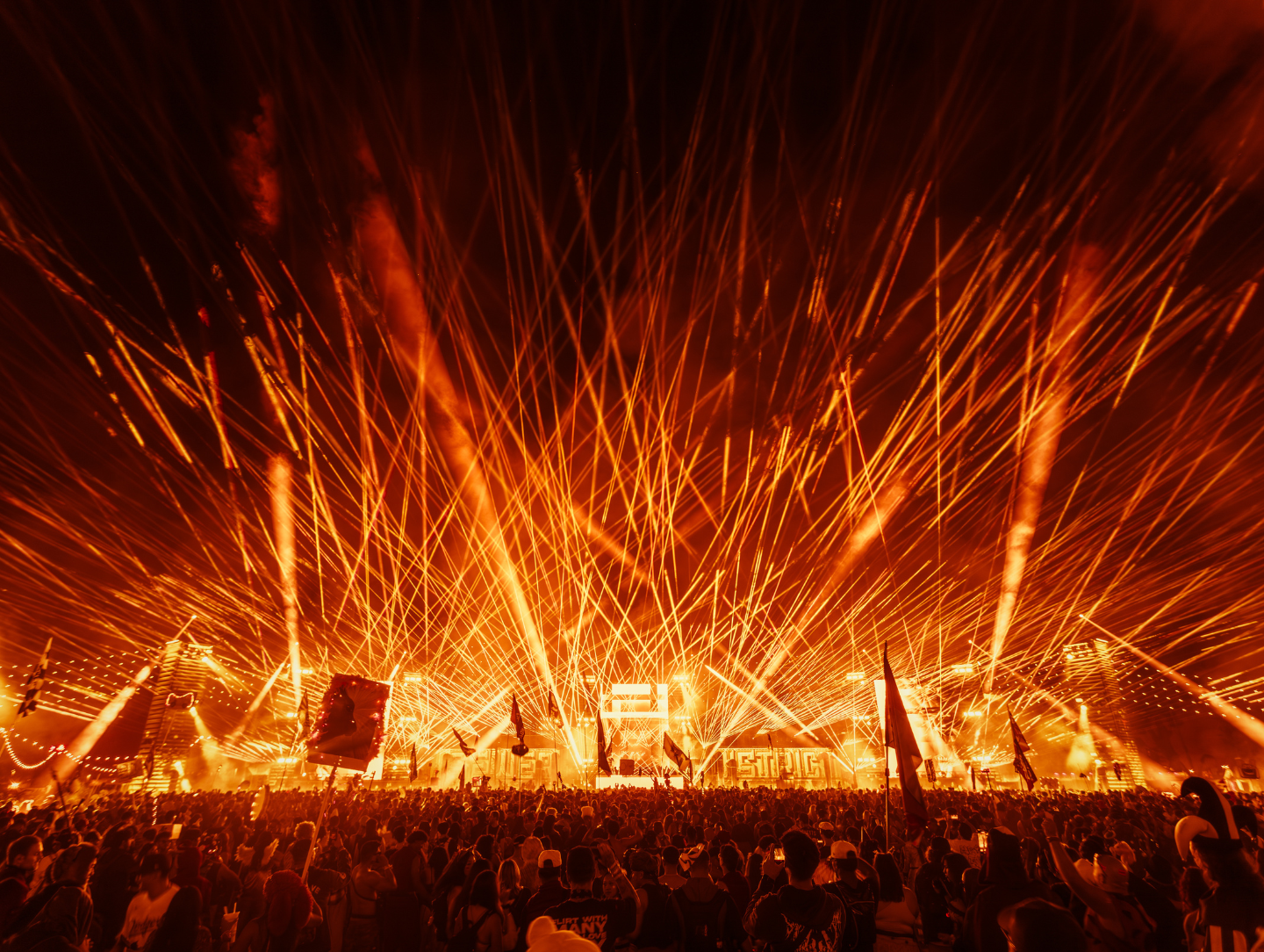 Escape Halloween lasers - 1440 x 1084